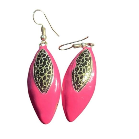 4 Pair of Dangle Fashion Earrings - Picture 2 of 5